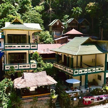 Indra Valley Inn Букит-Лаванг Экстерьер фото
